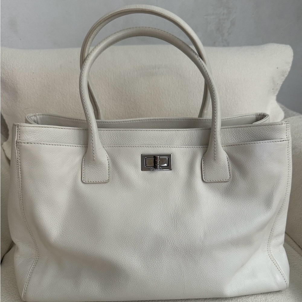 Chanel Caviar Reissue Tote